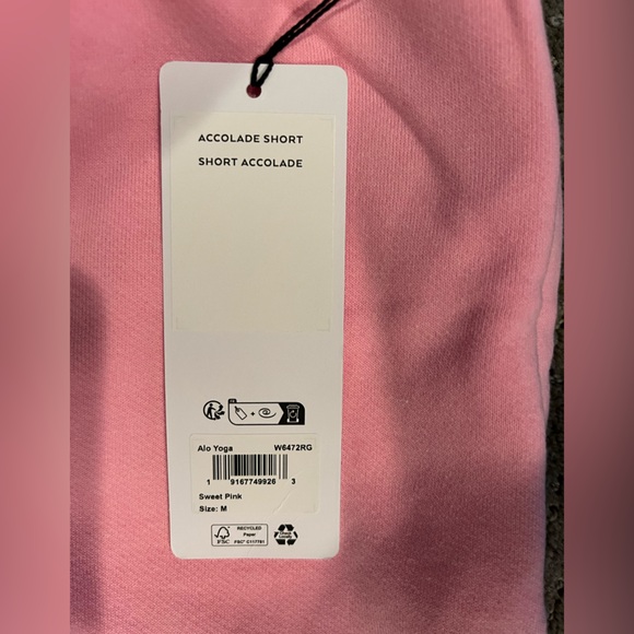 Alo accolade short in sweet pink - Picture 2 of 4